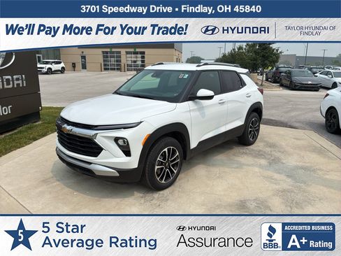 Used 2025 Chevrolet TrailBlazer LT AWD/4WD image 1