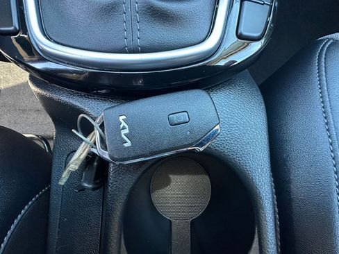 Used 2025 Kia Seltos S image 27