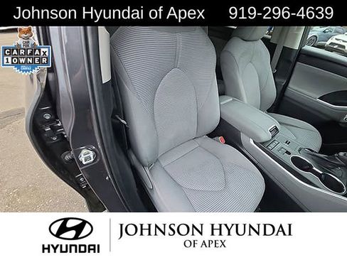 Used 2021 Toyota Highlander L image 26