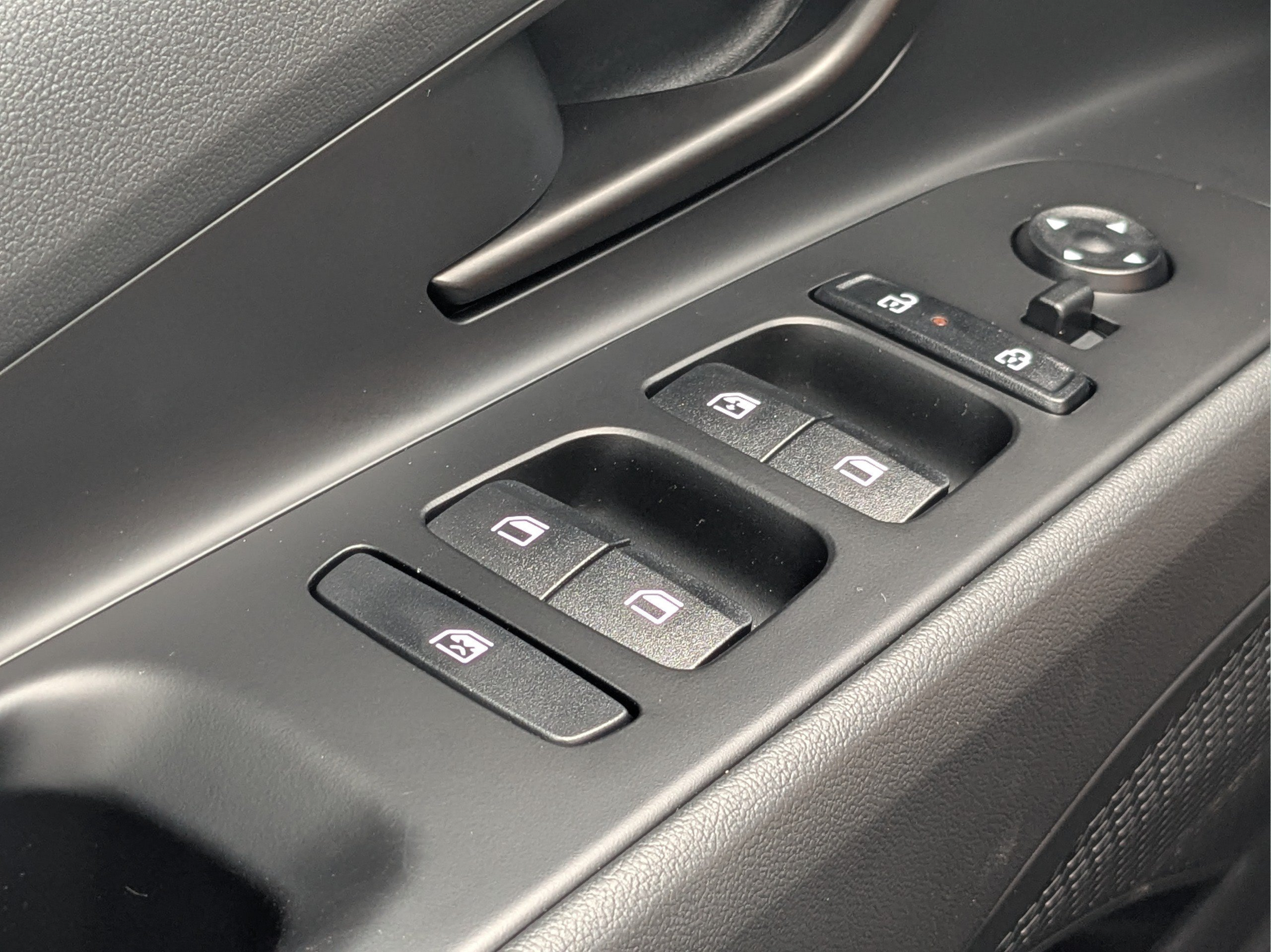 New 2026 Hyundai Elantra SEL Sport FWD image 28