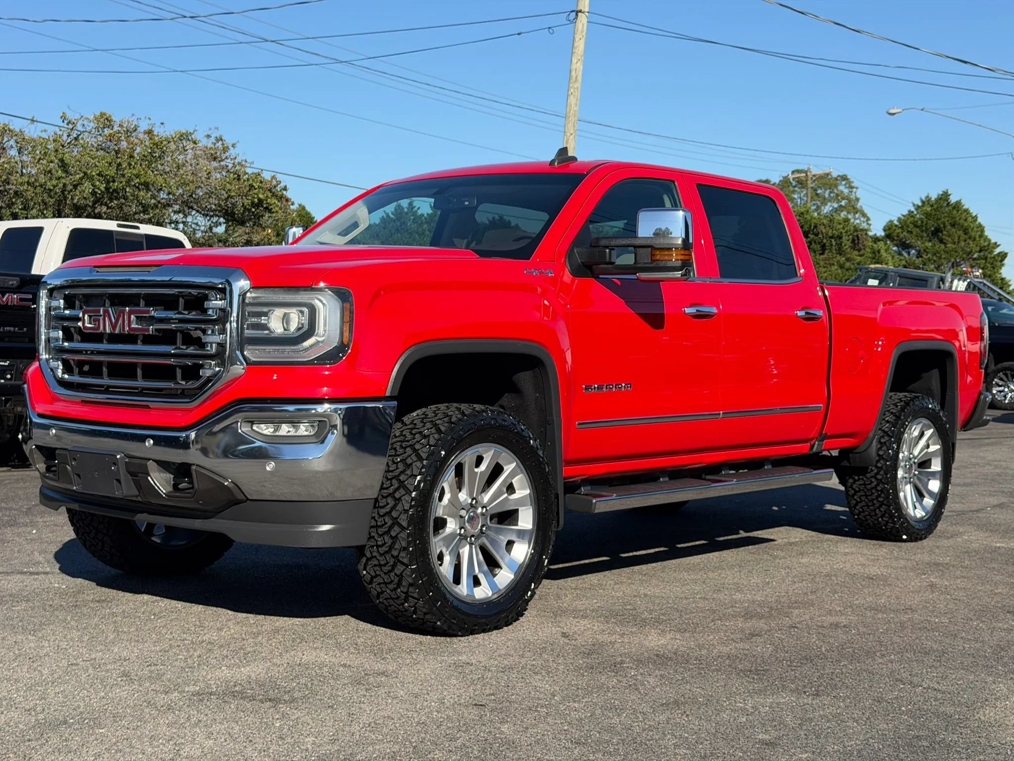 Used 2016 GMC Sierra 1500 SLT w/ SLT Premium Package AWD/4WD image 9