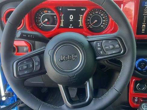 Used 2026 Jeep Wrangler Unlimited Rubicon AWD/4WD image 12