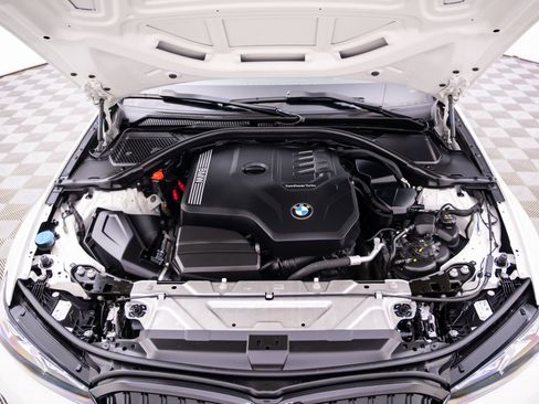 Certified 2023 BMW 330i xDrive Sedan w/ M Sport Package AWD/4WD image 36
