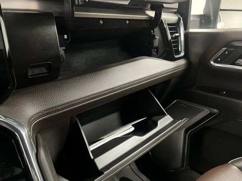 Used 2024 GMC Sierra 2500 Denali image 45