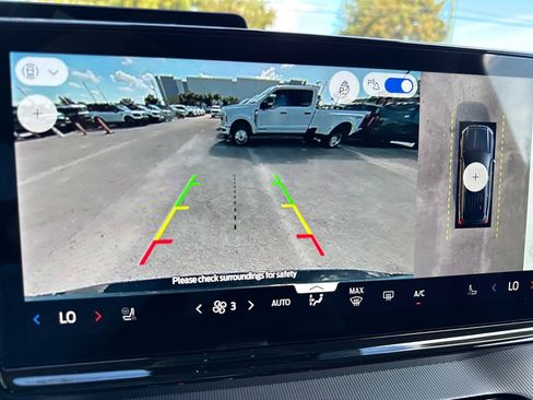 New 2026 Ford Expedition Active image 7