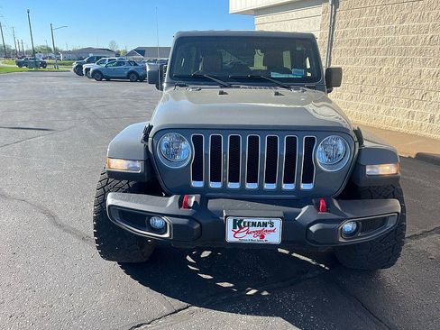 Used 2021 Jeep Wrangler Unlimited Sahara w/ Cold Weather Group AWD/4WD image 3