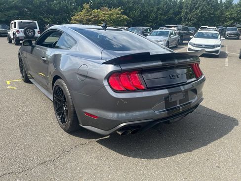 Used 2022 Ford Mustang GT Premium w/ Equipment Group 401A RWD image 5