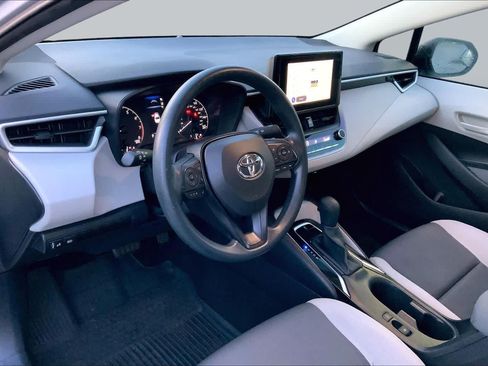 Used 2024 Toyota Corolla LE FWD image 17