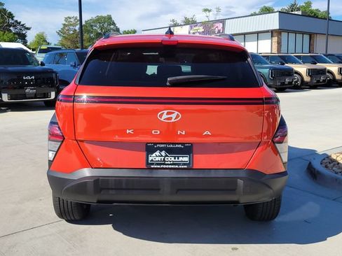 Used 2024 Hyundai Kona SEL AWD/4WD image 4