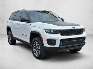 Used 2023 Jeep Grand Cherokee Trailhawk w/ Advanced Protech Group II AWD/4WD video 3