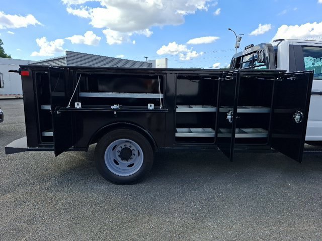 New 2026 Ford F550 4x4 Regular Cab Super Duty w/ XL Chrome Package image 30