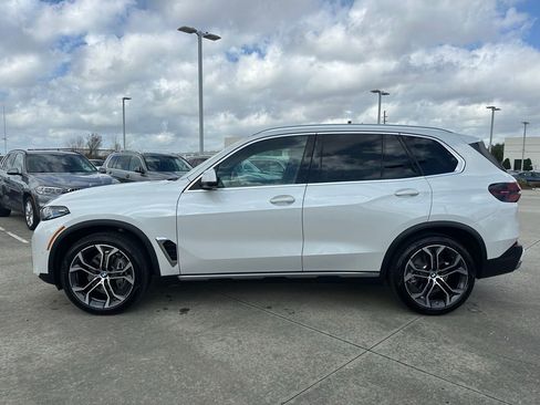 Certified 2026 BMW X5 xDrive40i w/ Climate Comfort Package image 10