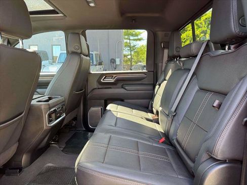 Used 2025 Chevrolet Silverado 3500 High Country w/ Technology Package AWD/4WD image 14
