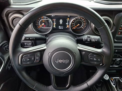 Used 2018 Jeep Wrangler Unlimited Sport S image 19