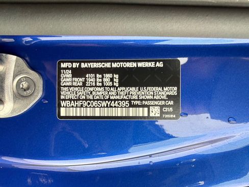 Certified 2025 BMW Z4 M40i w/ Premium Package image 19