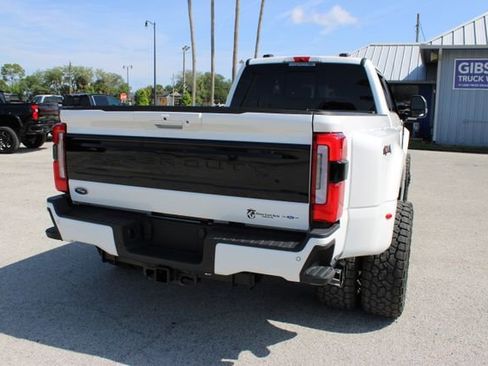 Used 2025 Ford F450 Platinum AWD/4WD image 12
