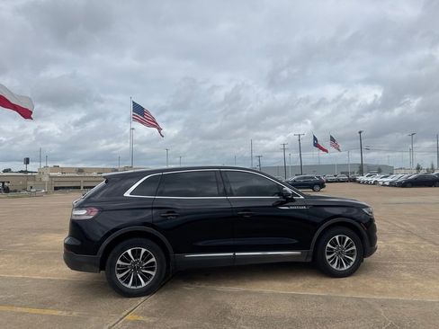 Used 2022 Lincoln Nautilus Reserve w/ Luxury Package FWD image 23