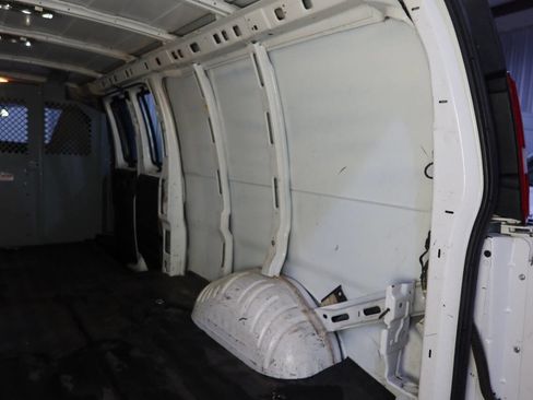 Used 2020 Chevrolet Express 2500 Extended w/ Communications Package image 18