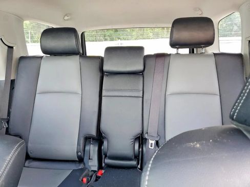 Used 2024 Toyota 4Runner SR5 Premium w/ Moonroof Package RWD image 10