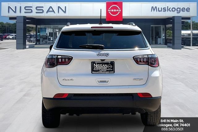 Used 2024 Jeep Compass Latitude AWD/4WD image 6