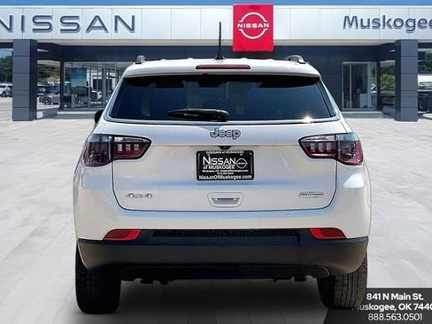 Used 2024 Jeep Compass Latitude AWD/4WD image 6