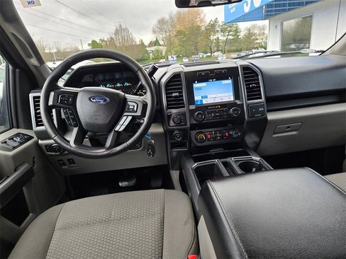 Used 2019 Ford F150 XLT w/ Equipment Group 302A Luxury image 11