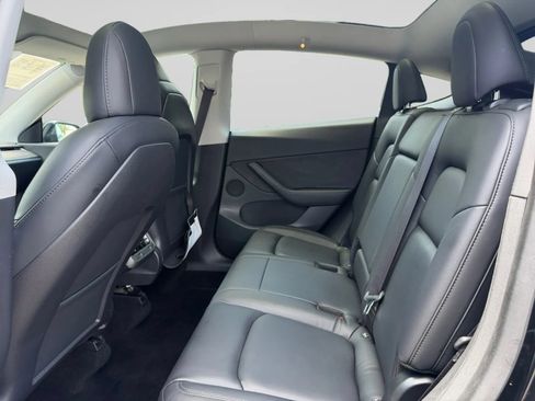 Used 2020 Tesla Model Y Long Range AWD/4WD image 28