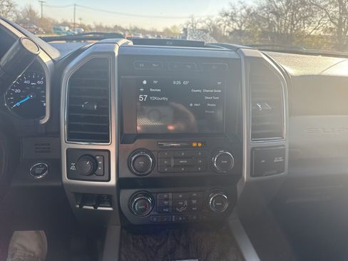 Used 2019 Ford F250 Lariat w/ Lariat Ultimate Package image 11