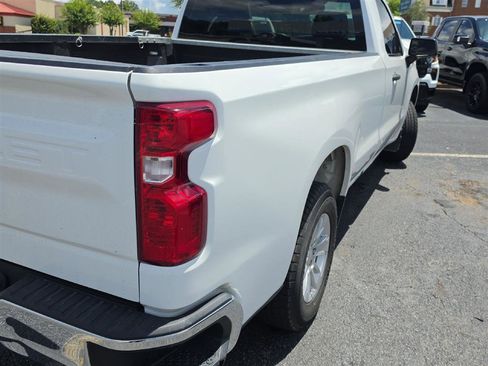 Used 2022 Chevrolet Silverado 1500 W/T RWD image 12