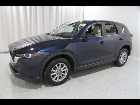 Used 2023 MAZDA CX-5 AWD 2.5 S w/ Select Package image 3