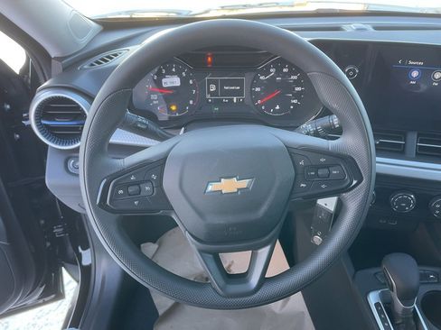 New 2026 Chevrolet Trax LS image 37