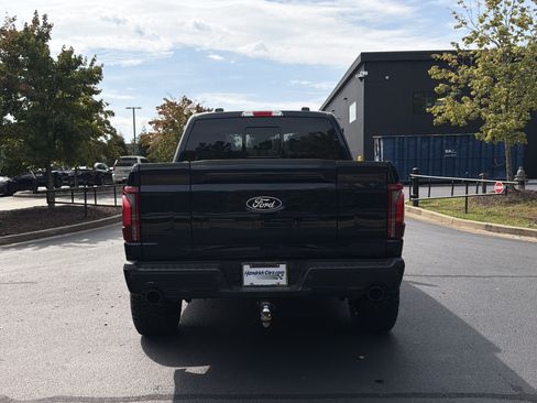 Used 2025 Ford F150 Lariat w/ Equipment Group 501A Mid AWD/4WD image 17