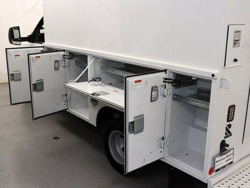 New 2025 GMC Savana 3500 w/ Power Convenience Package image 15