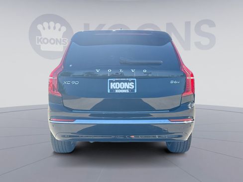 Used 2024 Volvo XC90 B6 Ultimate w/ Protection Package AWD/4WD image 5