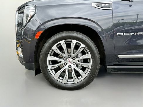 Used 2024 GMC Yukon XL Denali w/ Denali Reserve Package AWD/4WD image 35