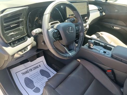 Used 2024 Lexus RX 350 AWD w/ Convenience Package image 16