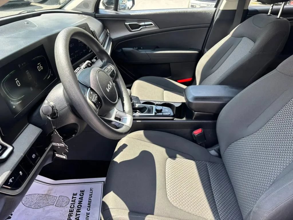 Used 2024 Kia Sportage LX FWD image 10