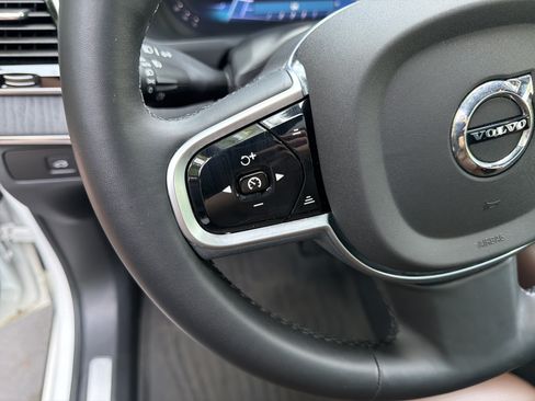 Certified 2025 Volvo XC90 B6 Ultra w/ Protection Package AWD/4WD image 20