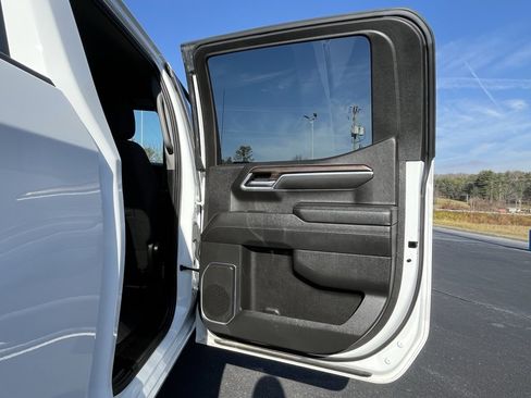 Used 2022 Chevrolet Silverado 1500 LT image 16