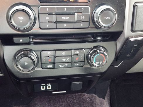 Used 2016 Ford F150 XLT w/ Equipment Group 302A Luxury image 19