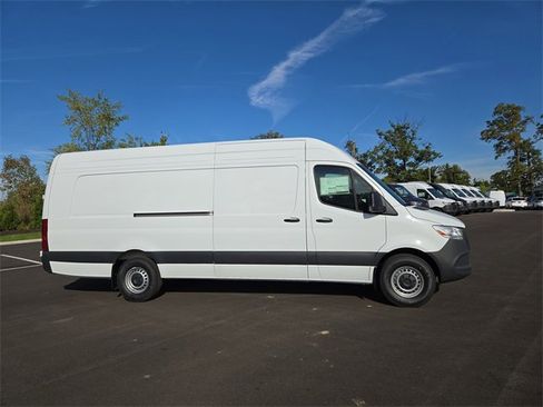 New 2026 Mercedes-Benz Sprinter 2500 image 2
