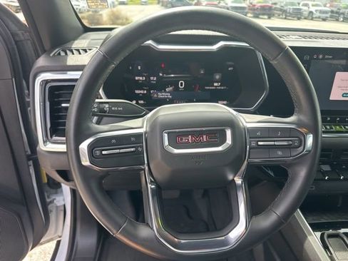 Used 2024 GMC Canyon Elevation w/ Convenience Package RWD image 12