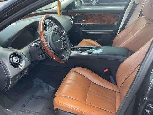 Used 2018 Jaguar XJ R-Sport AWD/4WD image 5