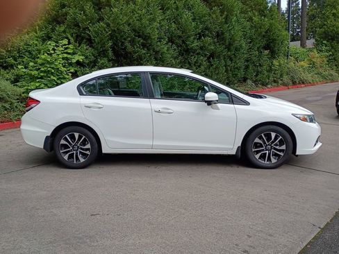 Used 2015 Honda Civic EX image 3