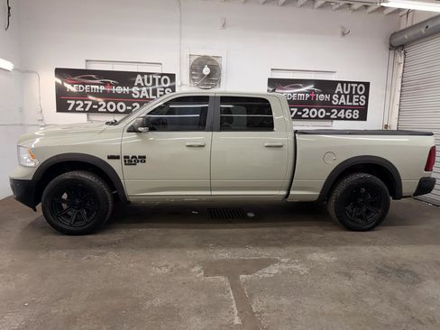 Used 2019 RAM 1500 Big Horn RWD image 2