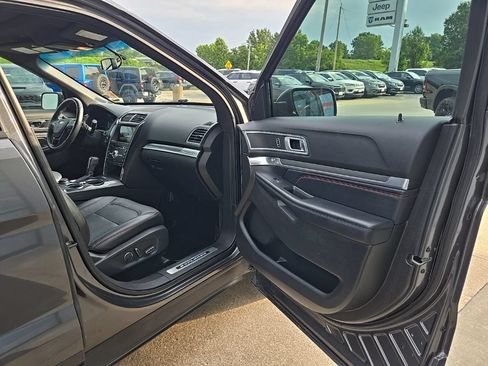 Used 2017 Ford Explorer Sport w/ Equipment Group 401A AWD/4WD image 73
