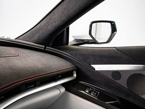 Used 2023 Chevrolet Corvette Stingray Premium Conv w/ Z51 Performance Package image 39