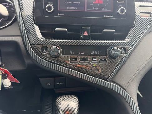 Used 2023 Toyota Camry LE image 20