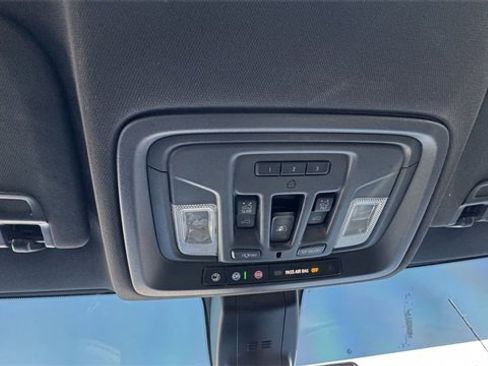 Used 2020 GMC Sierra 3500 AT4 w/ AT4 Premium Package image 32