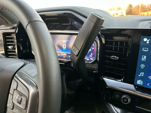 Used 2025 Chevrolet Silverado 2500 High Country w/ High Country Premium Package image 18